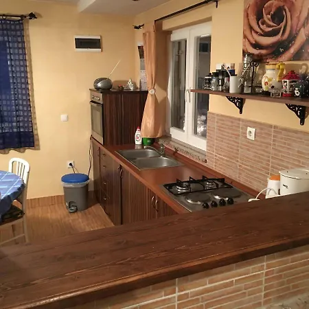 Holiday Dzelalija Ferienhaus